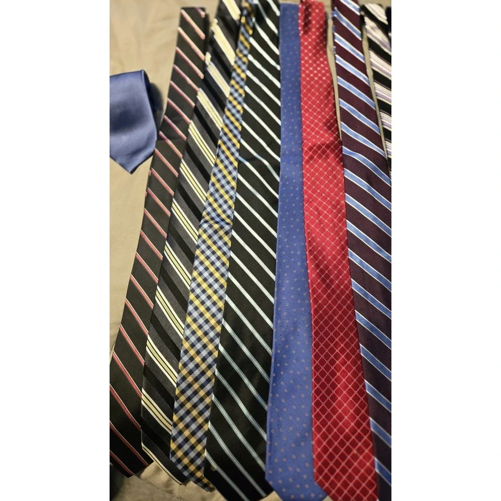 Van Heusen Men's Silk Tie Lot of 11 Excellent Condition Classic Business Styles